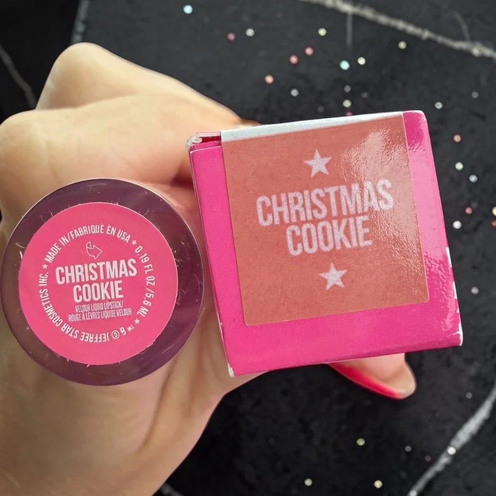 Jeffree Star Cosmetics - Velour Liquid Lipstick - Shade: Christmas Cookie - *NIB